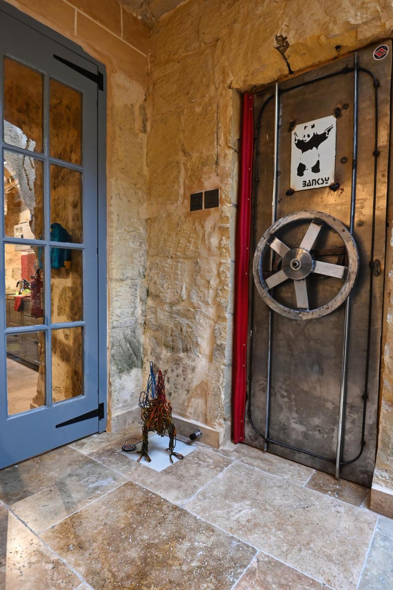 Il Luzzu - More Room For You! Victoria Luaran gambar