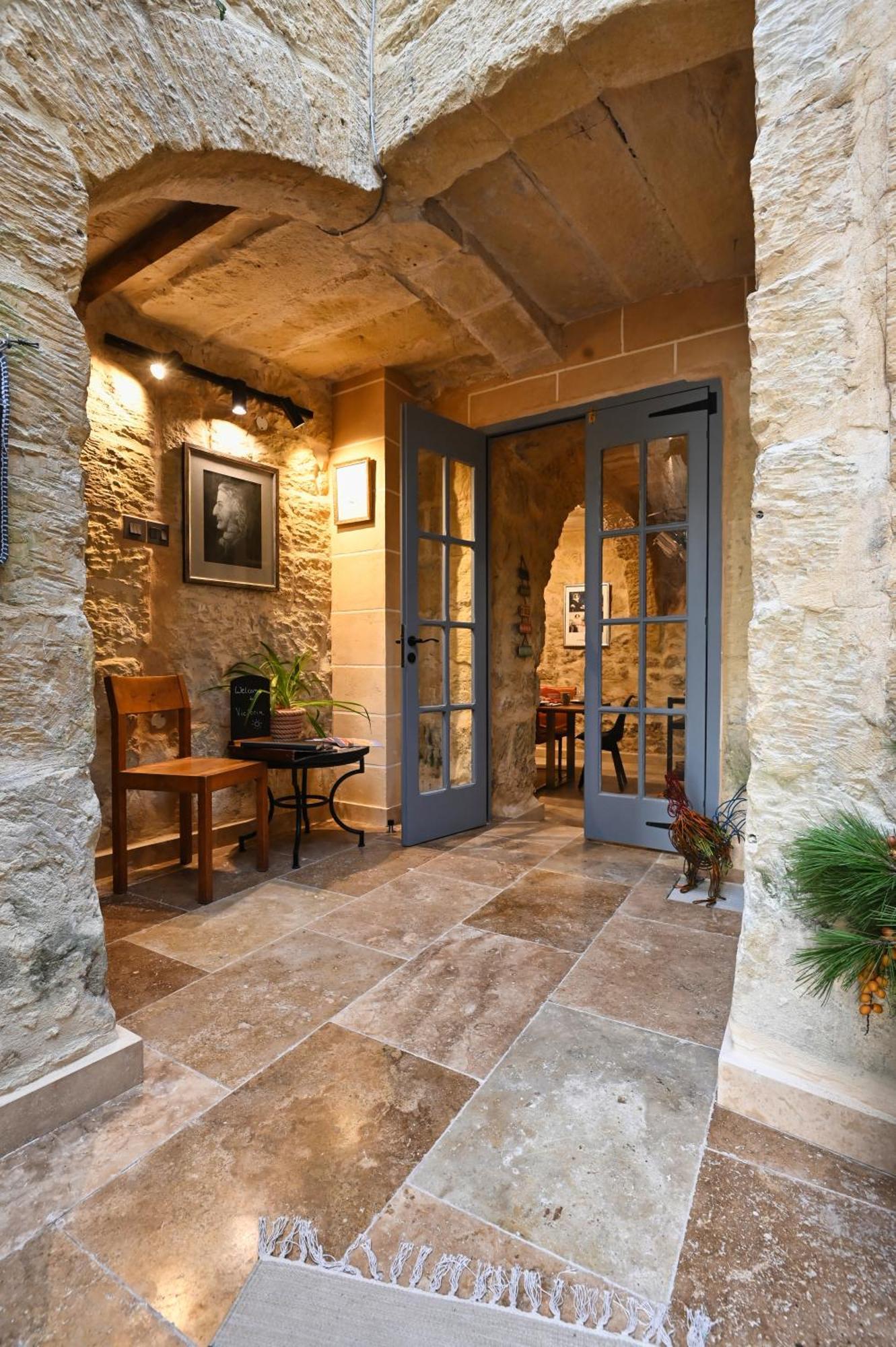 Il Luzzu - More Room For You! Victoria Luaran gambar
