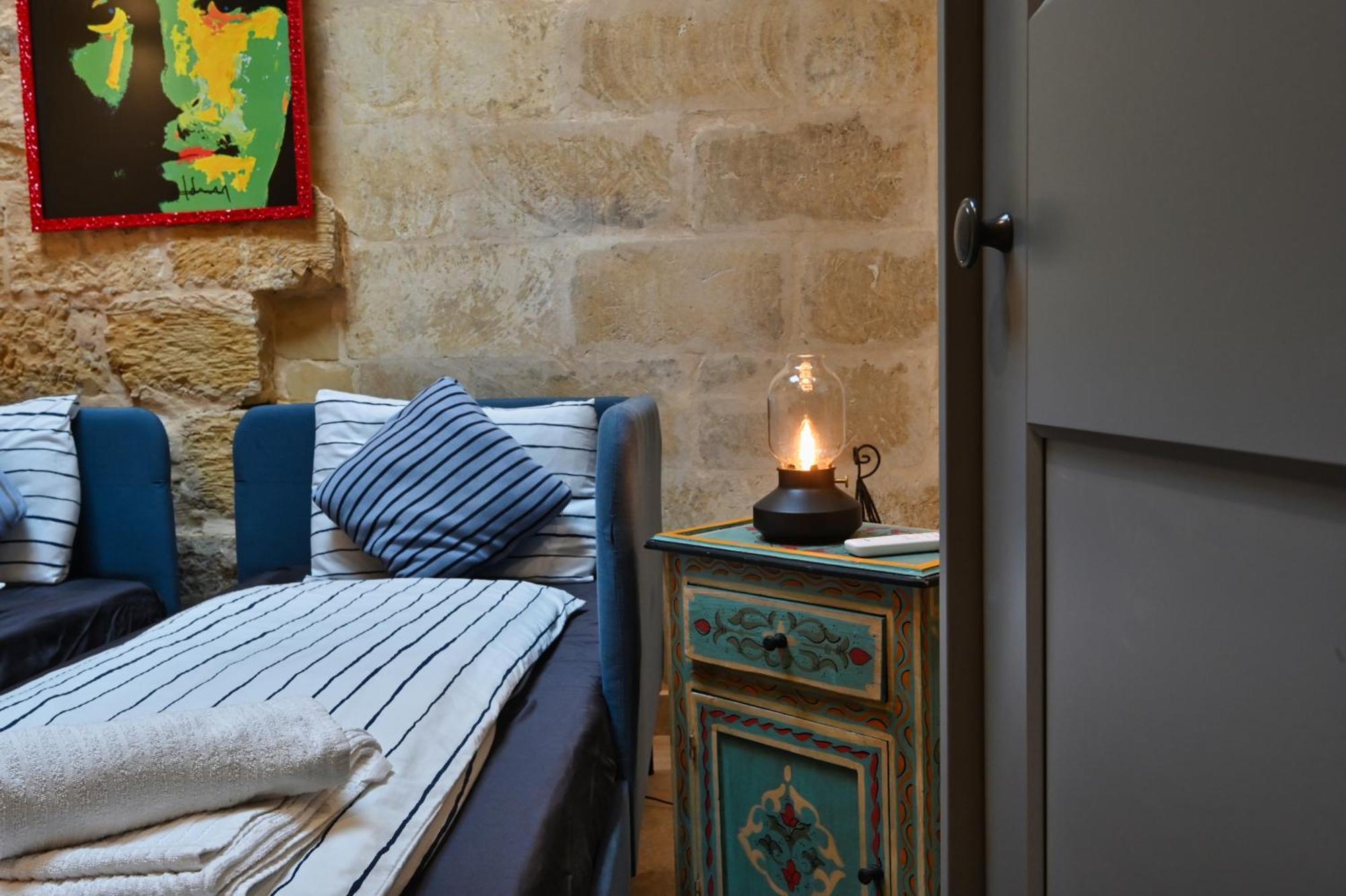 Il Luzzu - More Room For You! Victoria Luaran gambar